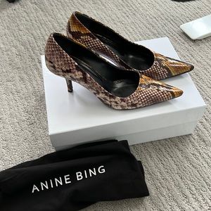 Anine Bing Devon Python print pumps